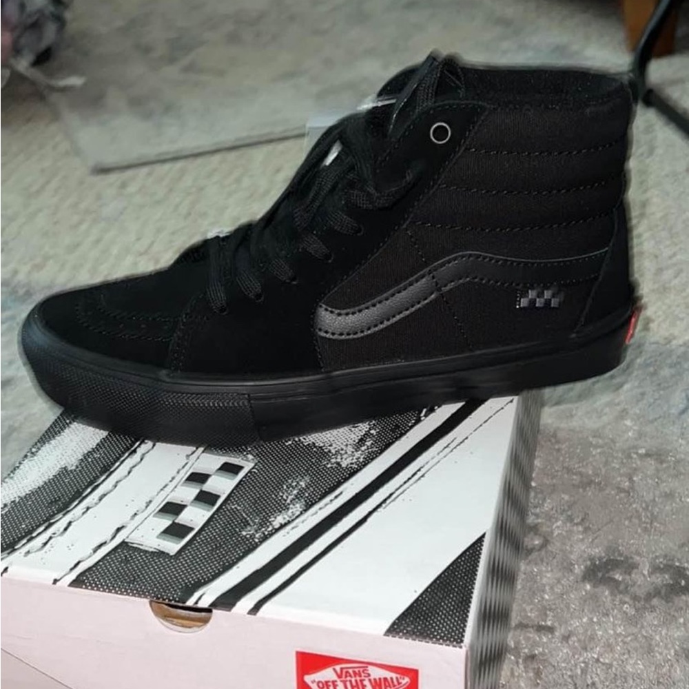 NWT Vans Sk8-High; Smoke/Pet Free Home; Never Worn